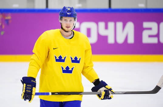 Oliver Ekman-Larsson på Sveriges ishockeylandslags träning