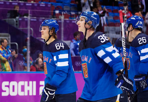 Finlands Mikael Granlund (t v)
