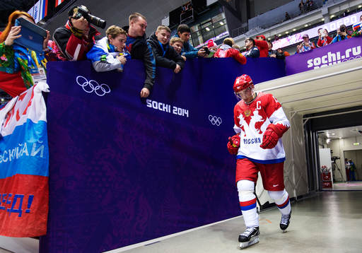 Rysslands Pavel Datsyuk på väg ut till isen