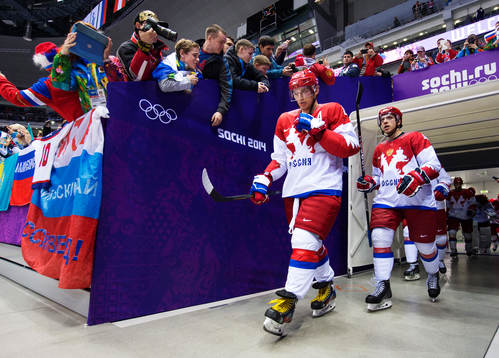 Rysslands Alexander Ovechkin på väg ut till isen