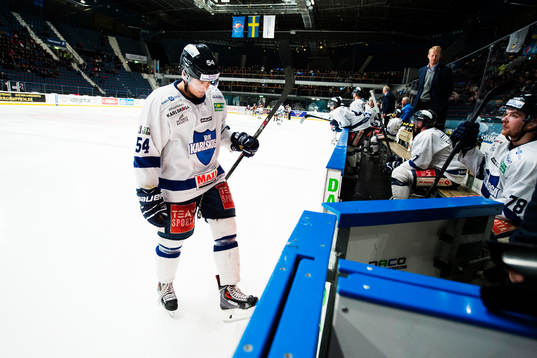 Karlskogas Alexander Deilert deppar