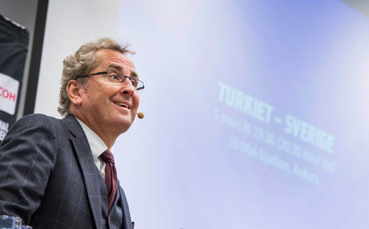 Förbundskapten Erik Hamrén presenterar truppen