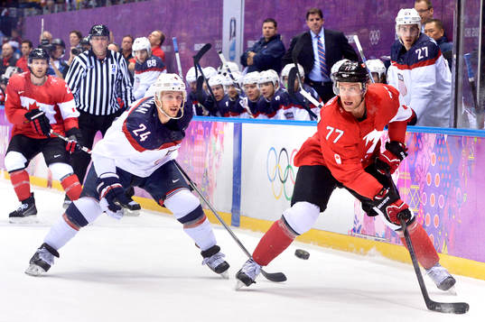 s Ryan Callahan jagar Kanadas Jeff Carter