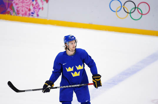 Erik Karlsson på Sveriges ishockeylandslags träning