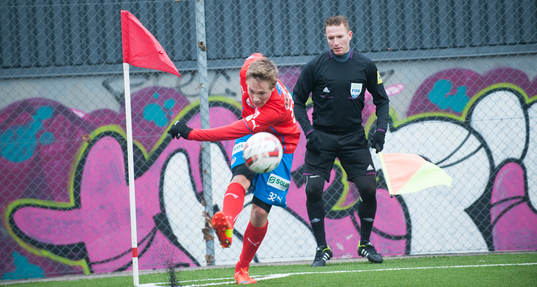 Helsingborgs Gustav Jarl inlägg i träningsmatchen mellan