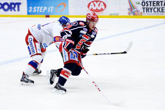 Södertäljes Jason Gregoire och Oskarshamn Francois