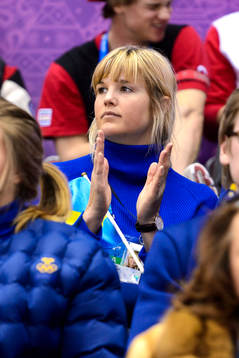 Sveriges Anna Holmlund på läktaren i OS-finalen i