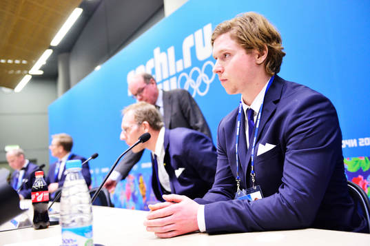 Nicklas Bäckström på presskonferensen