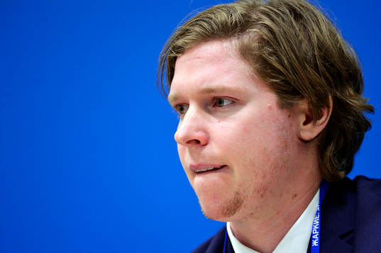 Nicklas Bäckström på presskonferensen