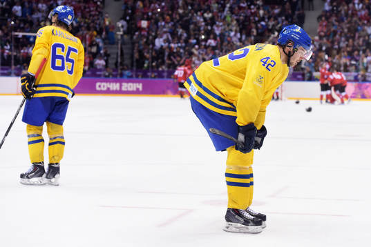 Sveriges Erik Karlsson och Jimmie Ericsson deppar