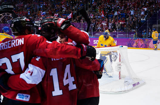 Sveriges målvakt Henrik Lundqvist deppar