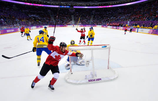Kanadas Jonathan Toews jublar