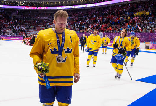 Sveriges Daniel Alfredsson lämnar isen