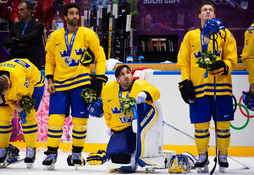 Sveriges Alexander Edler, Johnny Oduya, målvakt Henrik