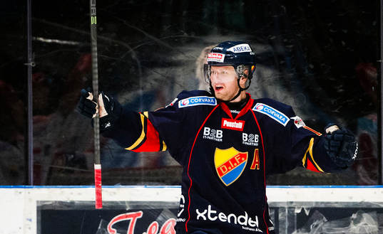 Djurgårdens Michael Holmqvist  jublar
