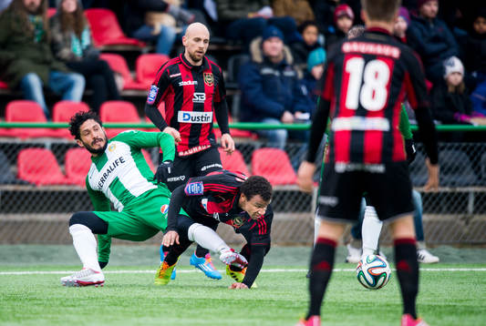 Hammarbys Pablo Pinone Arce och Serge-Junior Martinsson