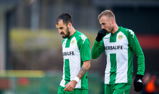 Hammarbys Marko Mihajlovic och Daniel Theorin deppar