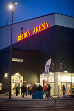 Exteriör utanför ishallen Behrn Arena i SHL mellan