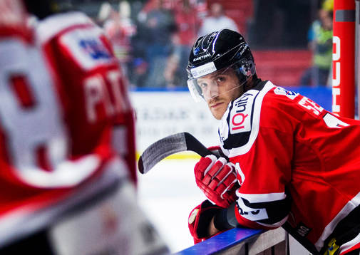 Örebros Brett Sterling i SHL mellan Örebro och Frölunda