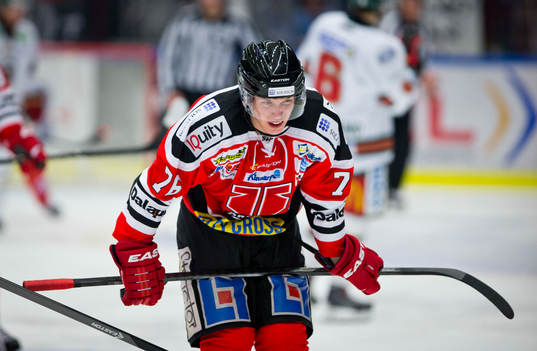 Örebros Jere Sallinen i SHL mellan Örebro och Frölunda
