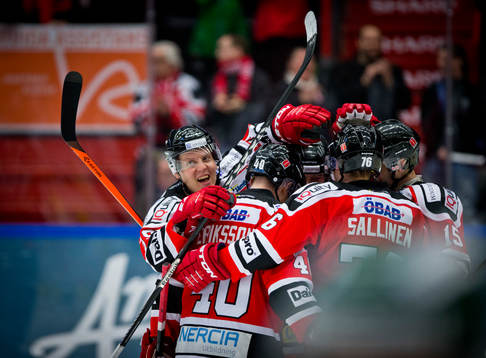 Örebros Ville Viitaluoma gjorde hattrick i sin första