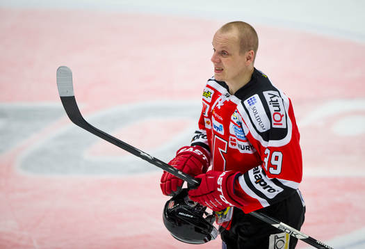 Örebros Ville Viitaluoma gjorde hattrick i sin första