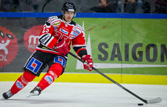 Örebros Tomas Skogs i SHL mellan Örebro och Frölunda