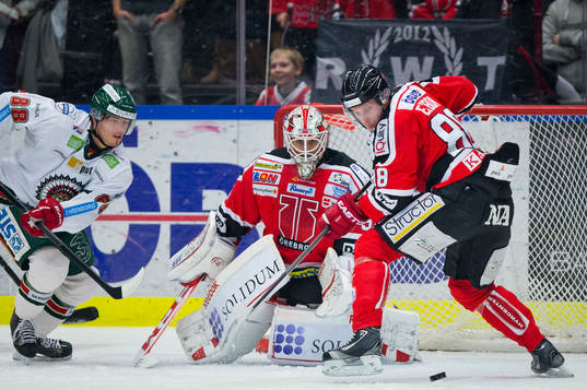 Örebros målvakt Tim Sandberg i SHL mellan Örebro och
