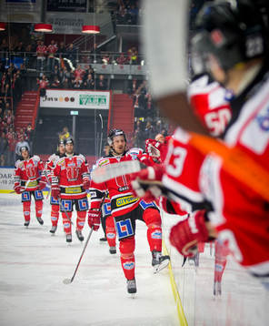 Örebros Henrik Löwdahl gör 1-0 och jublar med Örebros