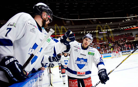 Karlskogas Martin Sandgren jublar