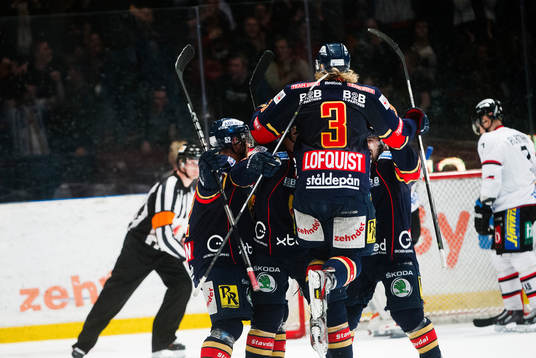 Djurgårdens spelare  jublar