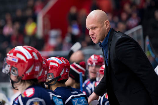 Södertäljes tränare Andreas Johansson