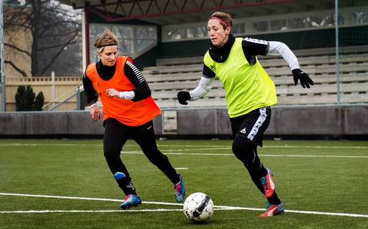 Rosengårds Lisa Ek och Therese Sjögran