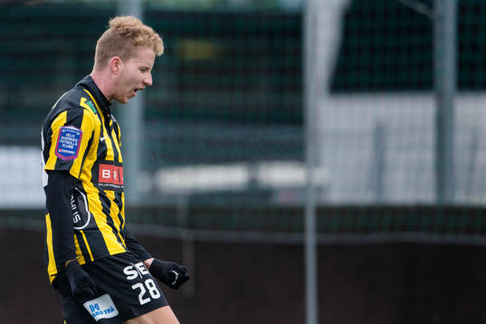 Häckens Samuel Gustafson jublar