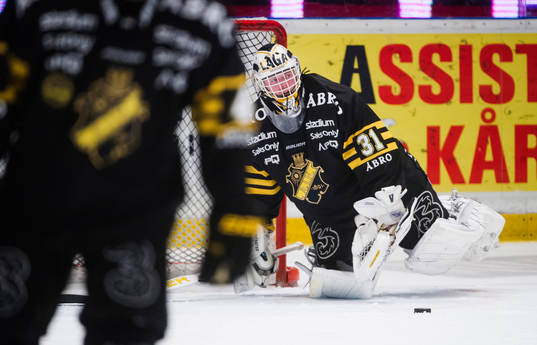s målvakt Daniel Larsson  deppar