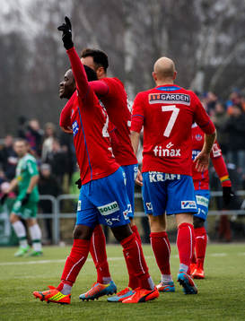 Helsingborgs David Accam jublar