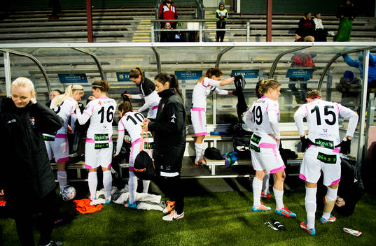 Bläddra bland fler bilder av Fotboll, dam, Svenska Cupen, Rosengård - Örebro