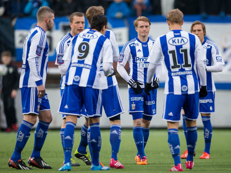IFK Göteborg samlas innan fotbollsmatchen i Svenska Cupen