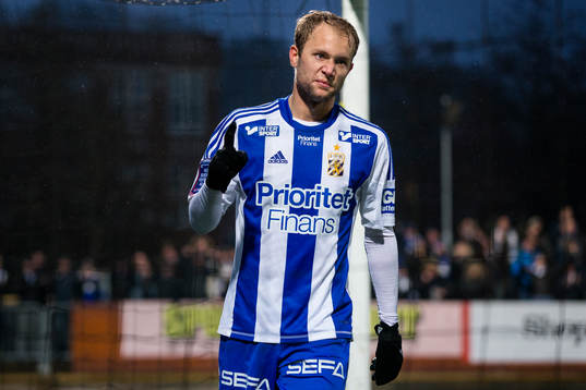 IFK Göteborgs Robin Söder jublar i målet