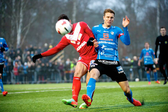 Assyriska Fuad Hyseni och Halmstads Richard Magyar