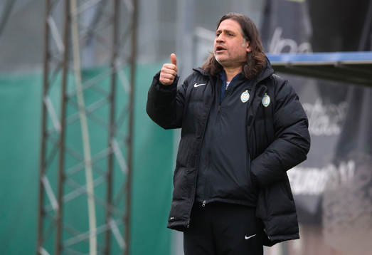 AFC Uniteds tränare Özcan Melkemichel