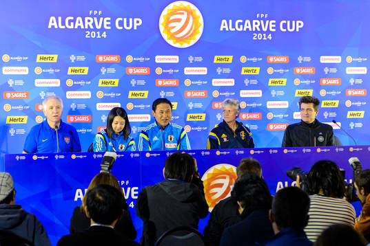 Thomas Sermanni, förbundskapten USA, Nario Sasaki,