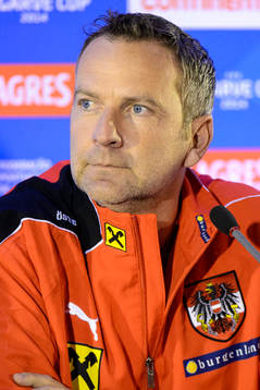 Dominik Thalhammer, förbundskapten Österrike, på en