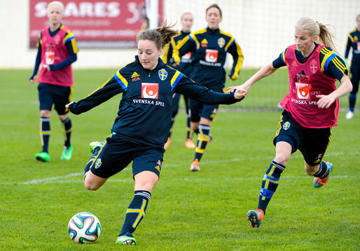 Sveriges Antonia Göransson och Sofia Jakobsson på en