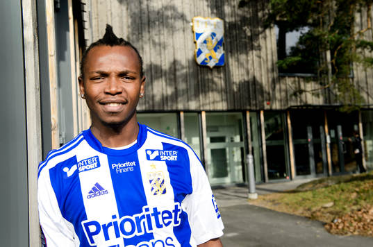 IFK Göteborg presenterar nyförvärvet May Mahlangu på en