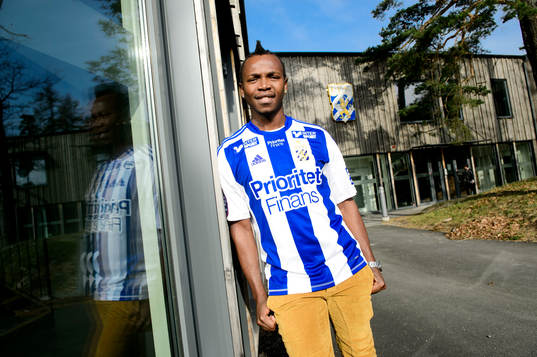 IFK Göteborg presenterar nyförvärvet May Mahlangu på en