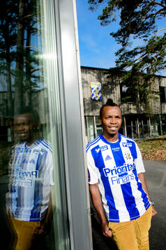 IFK Göteborg presenterar nyförvärvet May Mahlangu på en