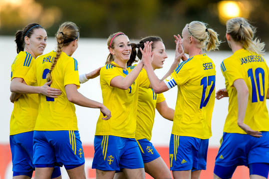 Bläddra bland fler bilder av Fotboll, Dam, Algarve Cup, Sverige - Danmark
