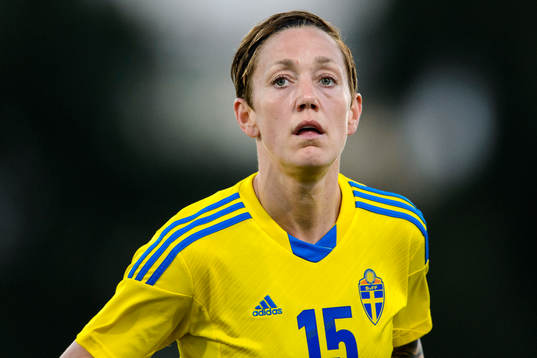 Sveriges Therese Sjögran i matchen mellan Sverige och
