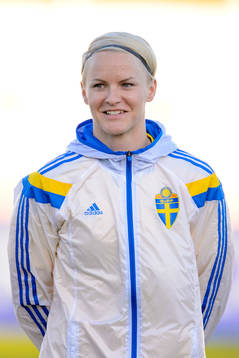 Sveriges Nilla Fischer innan matchen mellan Sverige och